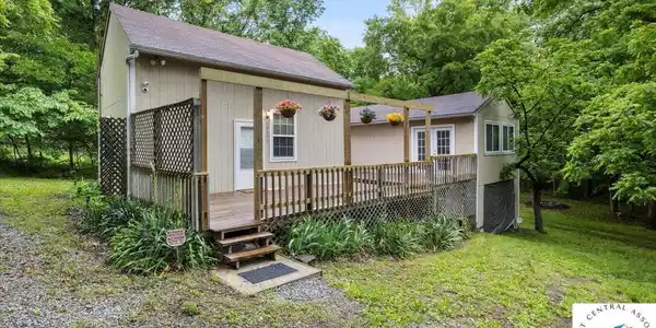23272 Mitchell