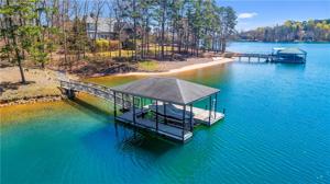224 E Wynward Pointe Drive
