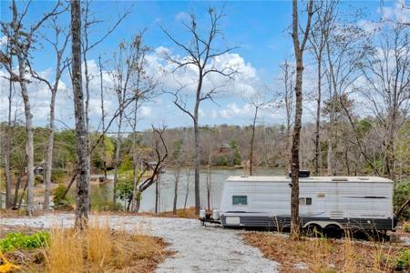 159 Lakeside Drive