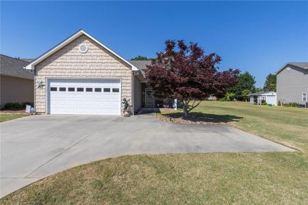 106 Harbour Springs Way