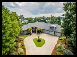 206 Windlake Drive