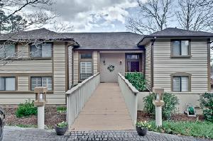 207 W Blue Heron Dr.