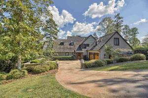 138 N Lake Drive