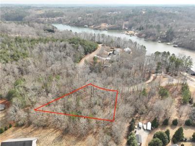130 W Waters Edge Lane