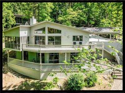 38 Foremast Drive