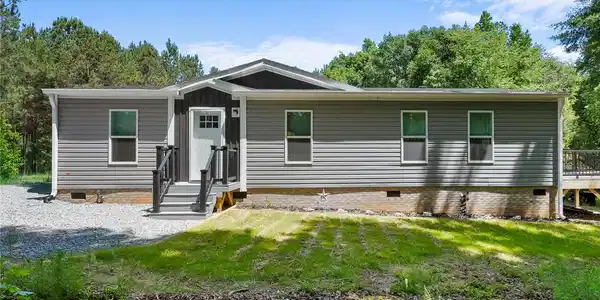 389 McFalls Circle