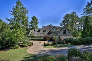 138 North Lake Drive