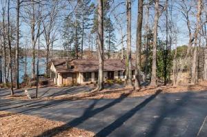 300 Lakeside Dr.