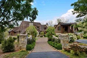 336 Piney Woods Trl