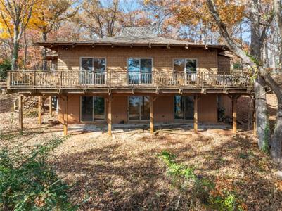 231 Perry Circle