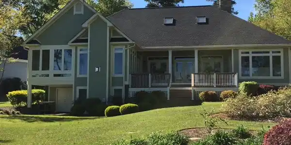 322 Commonwealth