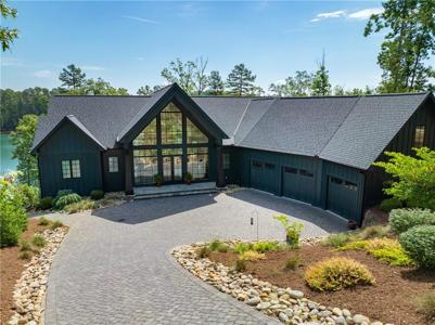 647 Waterway Lane