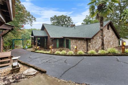 801 Mcfalls Circle