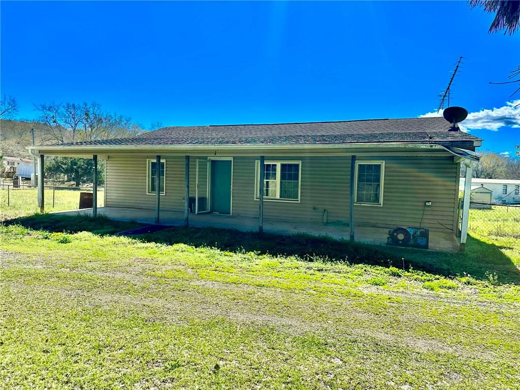 Image 2: This charming home offers comfortable living with