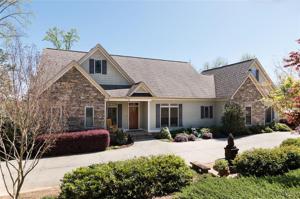 507 Beacon Shores Drive