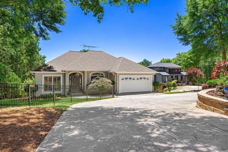 166 Knox Circle