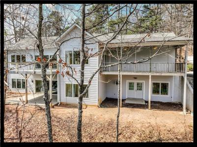 109 Still Water Bay Drive