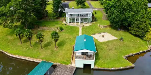 148 Traywick Drive