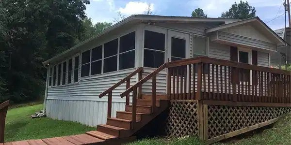 1154 Virginia Circle