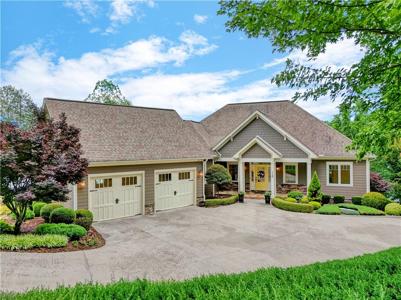 760 Woods Edge Drive