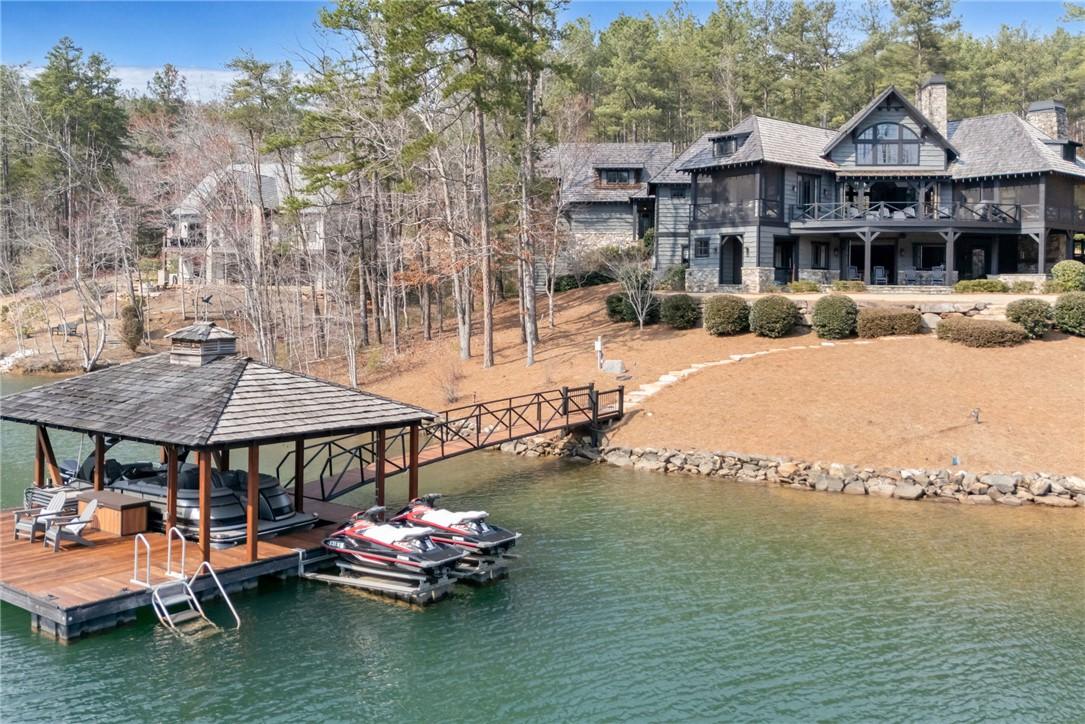 Image 2: 231 Quay Court from the water