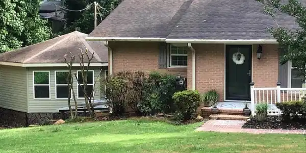 1010 Lakeside Drive