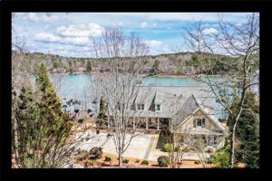 426 E Waterside Drive