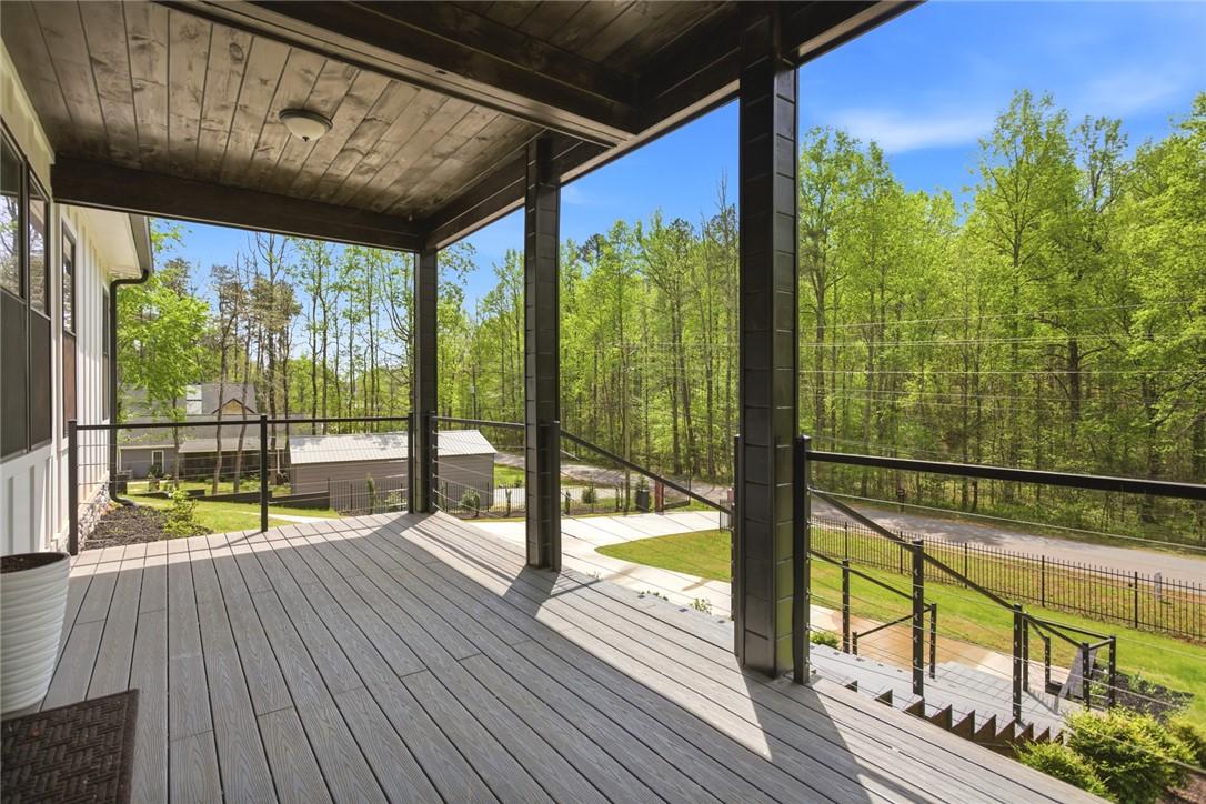 Image 3: Enjoy tranquil moments and serene views from this