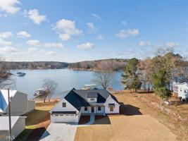 1645 Lakeview Road
