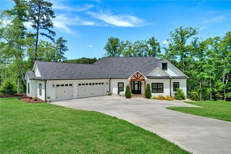 602 W Pine Court