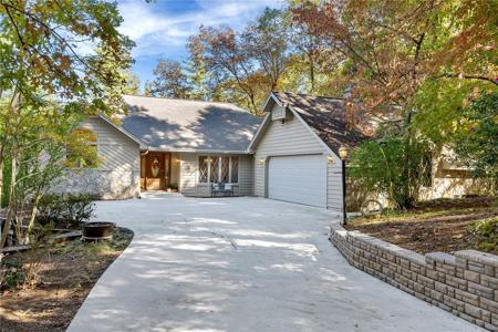 8 Spinnaker Way