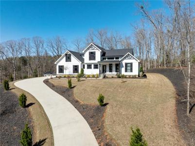 110 Royal Oaks Drive