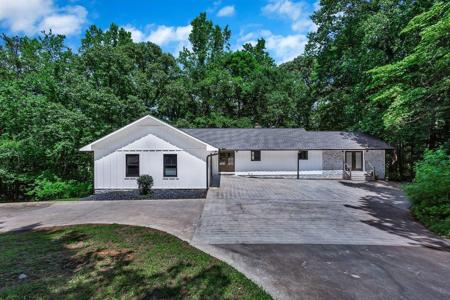 250 Harbor Heights Circle