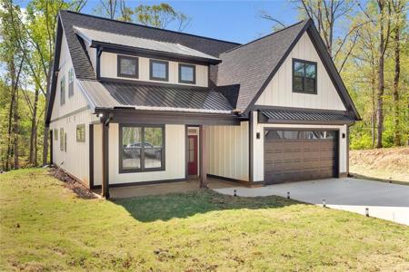 407 Blue Ridge Court
