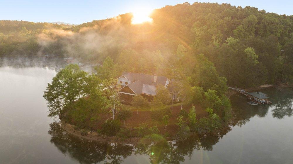 Image 2: This tranquil waterfront retreat offers a private