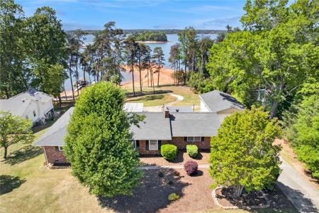 1111 Liberty Roe