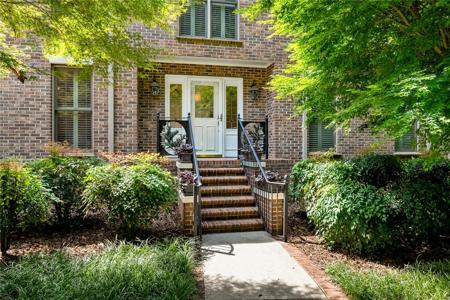 208 Oak Hollow Court