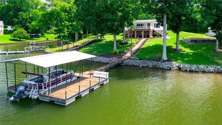 34 Owens Point
