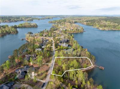 390 Peninsula Ridge