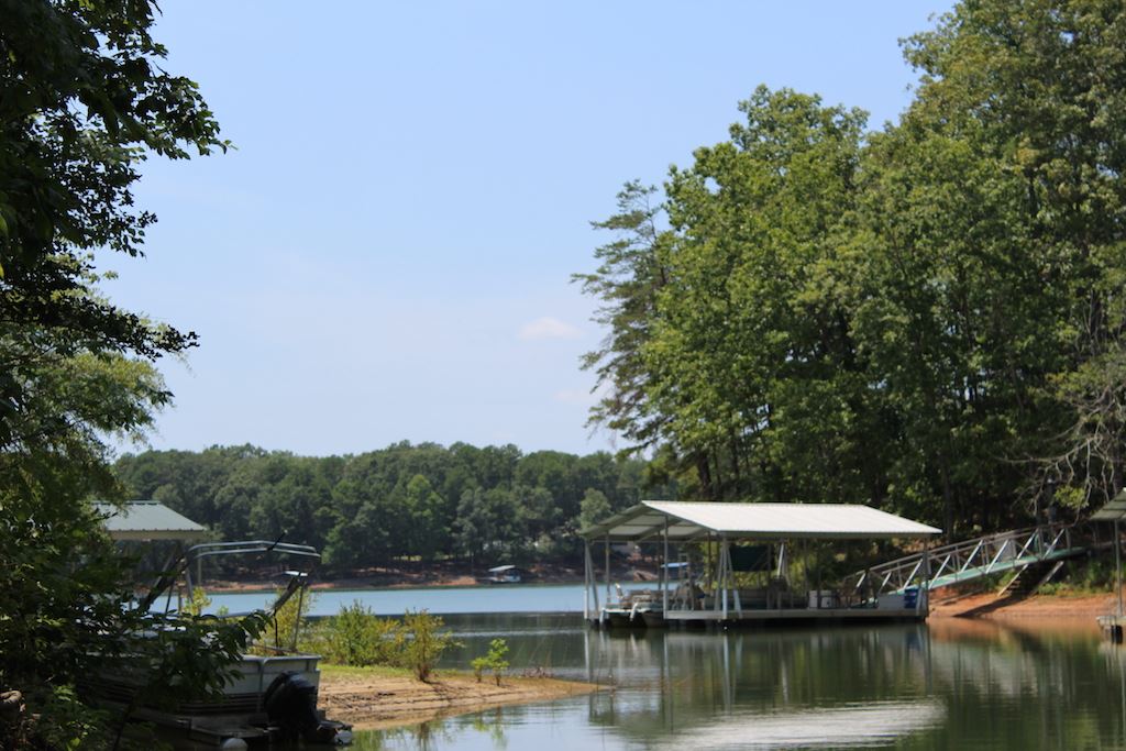 28 Tabor Ramp Road, Westminster, SC lhrmls00136357