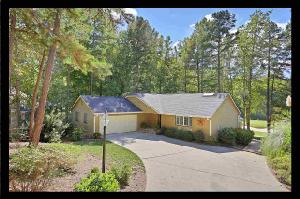 15 Golf Green Lane