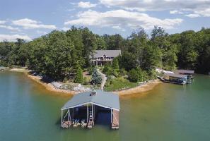 111 Fairhaven Ct