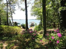 200 Wild Oak Court