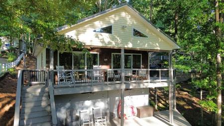384 Cardinal Lane