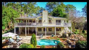 552 Long Reach Drive
