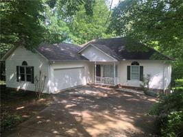 8 Beacon Ridge Circle