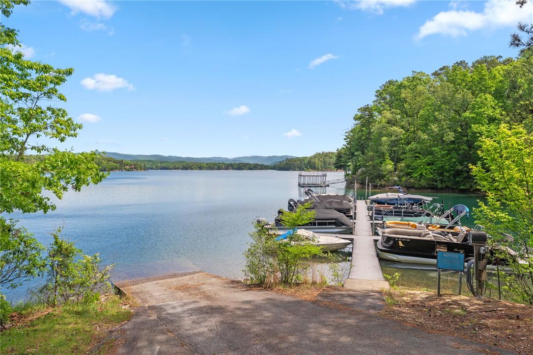 Image 2: Private Boat Launch