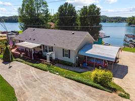 301 Nicholson Cove Road