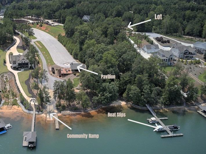 Image 3: Discover a private community with waterfront acces