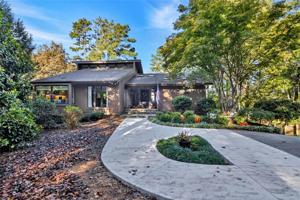 542 Long Reach Drive